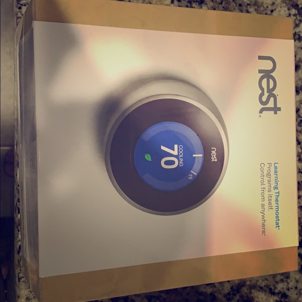 NEW NEST thermostat- second generation- T200577